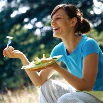 Do You Want to Enjoy Salad as Much as This Lady? Laura Marin Could Help